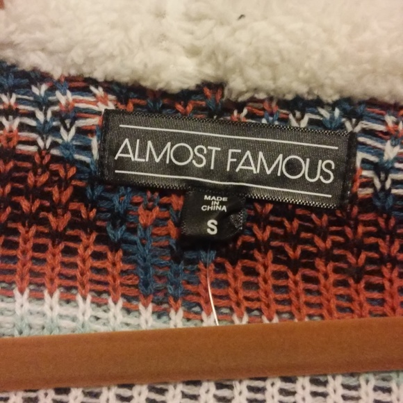 Almost Famous hooded aztec sweater - Picture 3 of 3